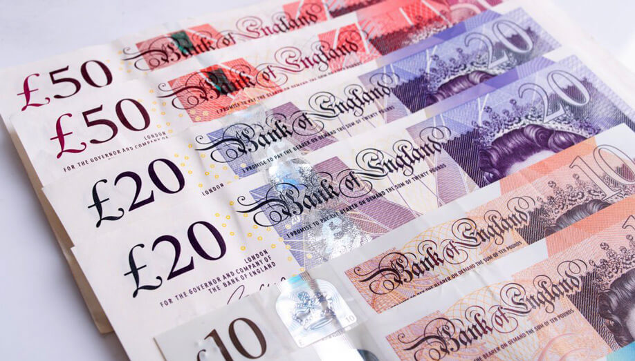 ارزش پوند انگلیس در تورنتو به‌دنبال اعلام طرح اقتصادی جدید دولت این کشور و ترس از ادامه روند محدود شدن منابع مالی سقوط کرد.