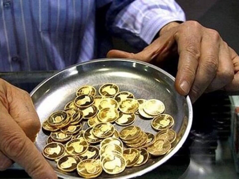 سکه امامی در ۷ روز گذشته حوالی یک میلیون و ۲۲۴ هزارتومان افزایش یافته است و قیمت مثقال طلا نیز ۲۴۷ هزارتومان بالا رفته است.